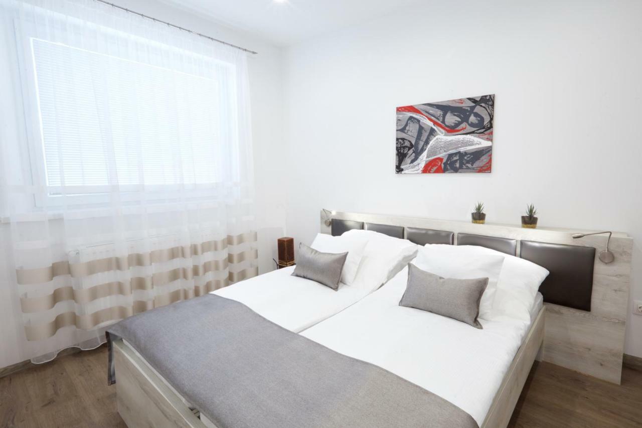 Foter Apartman Ii. Villány Eksteriør bilde